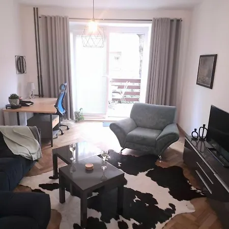 Outdoor New Blizko Centra Διαμέρισμα *