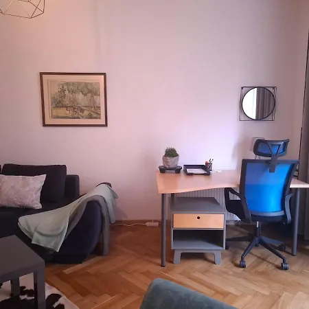 Outdoor New Blizko Centra