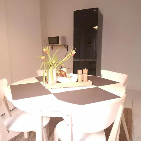 Outdoor New Blizko Centra Apartament *